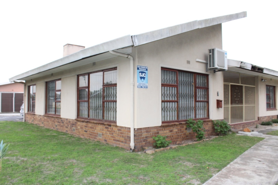 4 Bedroom Property for Sale in Klipdam Western Cape